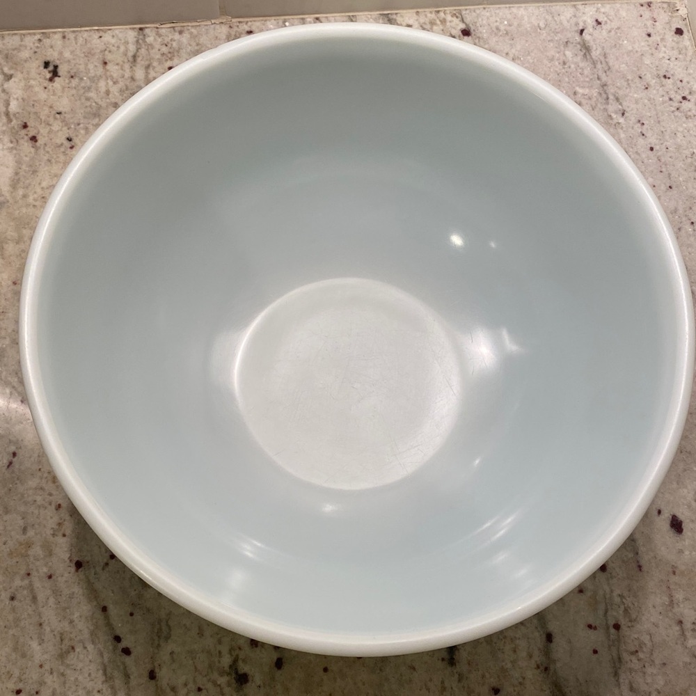 Pyrex mid century modern rare avocado green 404 4 qt mixing bowl - Picture 3 of 5